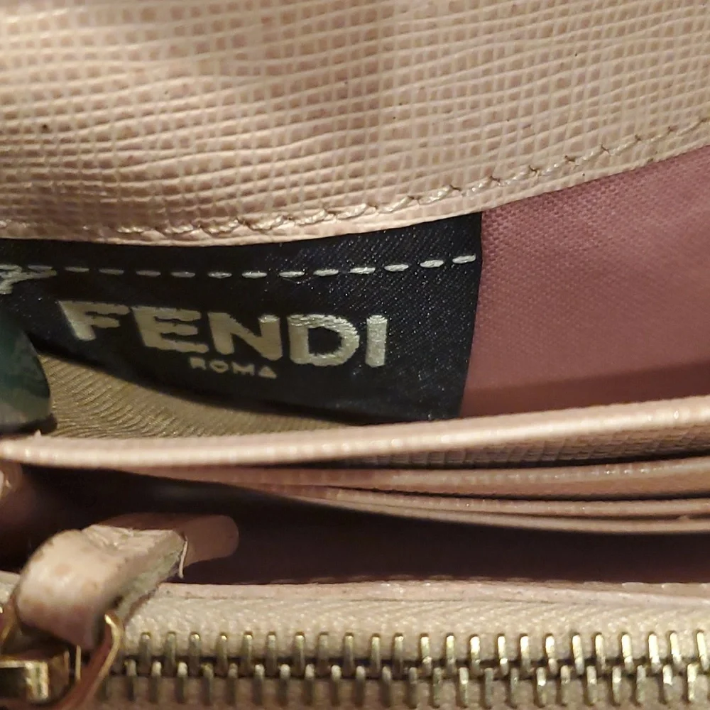 FENDI Baby Pink Wallet - Picture 5 of 16